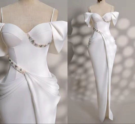 Création sur Mesure — Robe de Mariée Blanche Minimaliste Nœud & Ceinture Cristaux