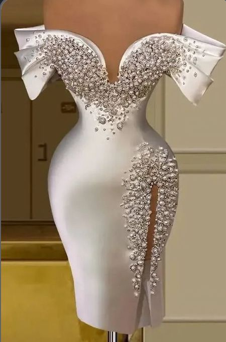 Création sur Mesure — Robe Cocktail Blanche Cristaux & Perles Fente Haute