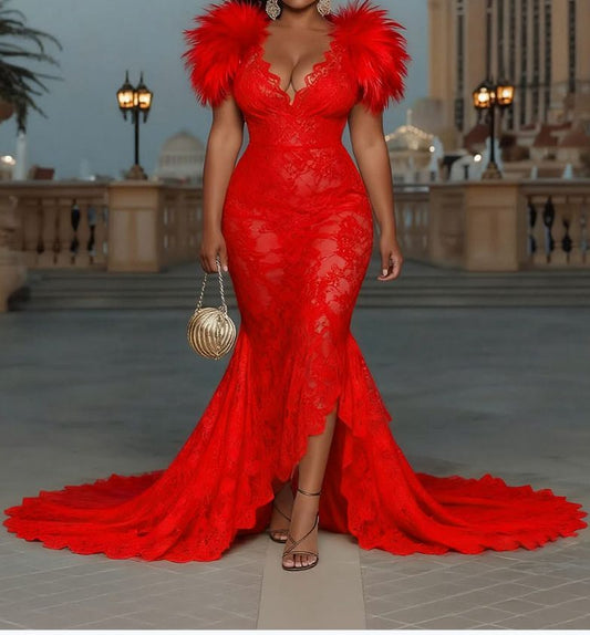 Création sur Mesure — Robe de Soirée Rouge Sirène Dentelle & Plumes